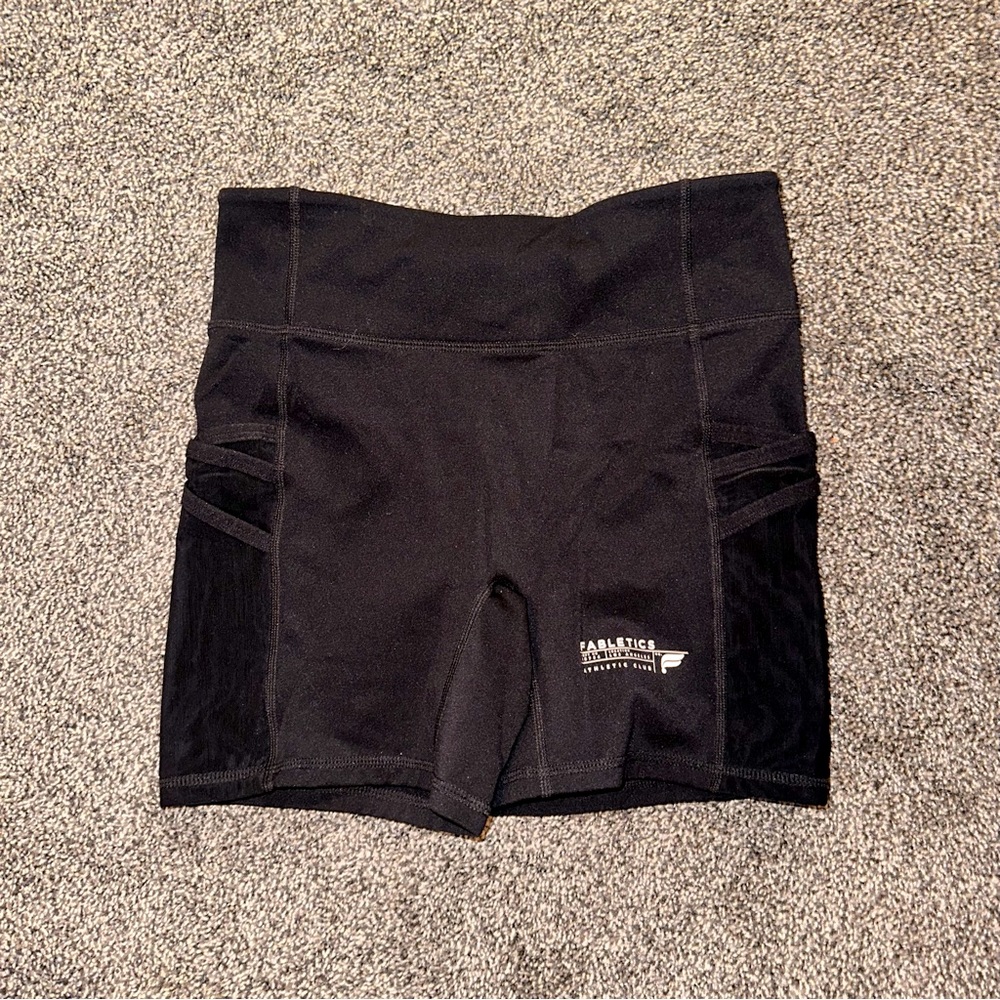 Fabletics 5in Biker Shorts w/ Pockets